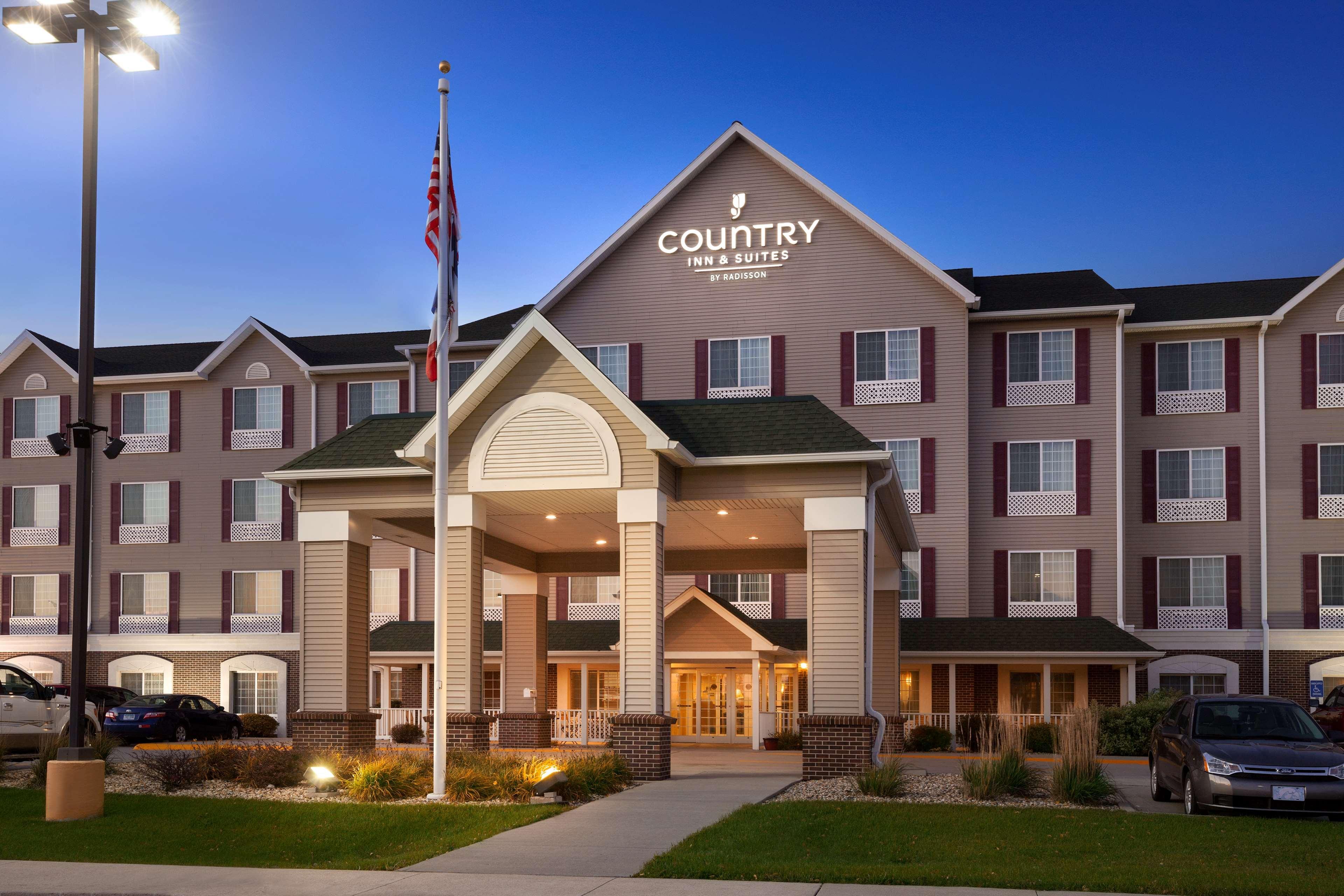 Country Inn & Suites By Radisson, Northwood, Ia Esterno foto